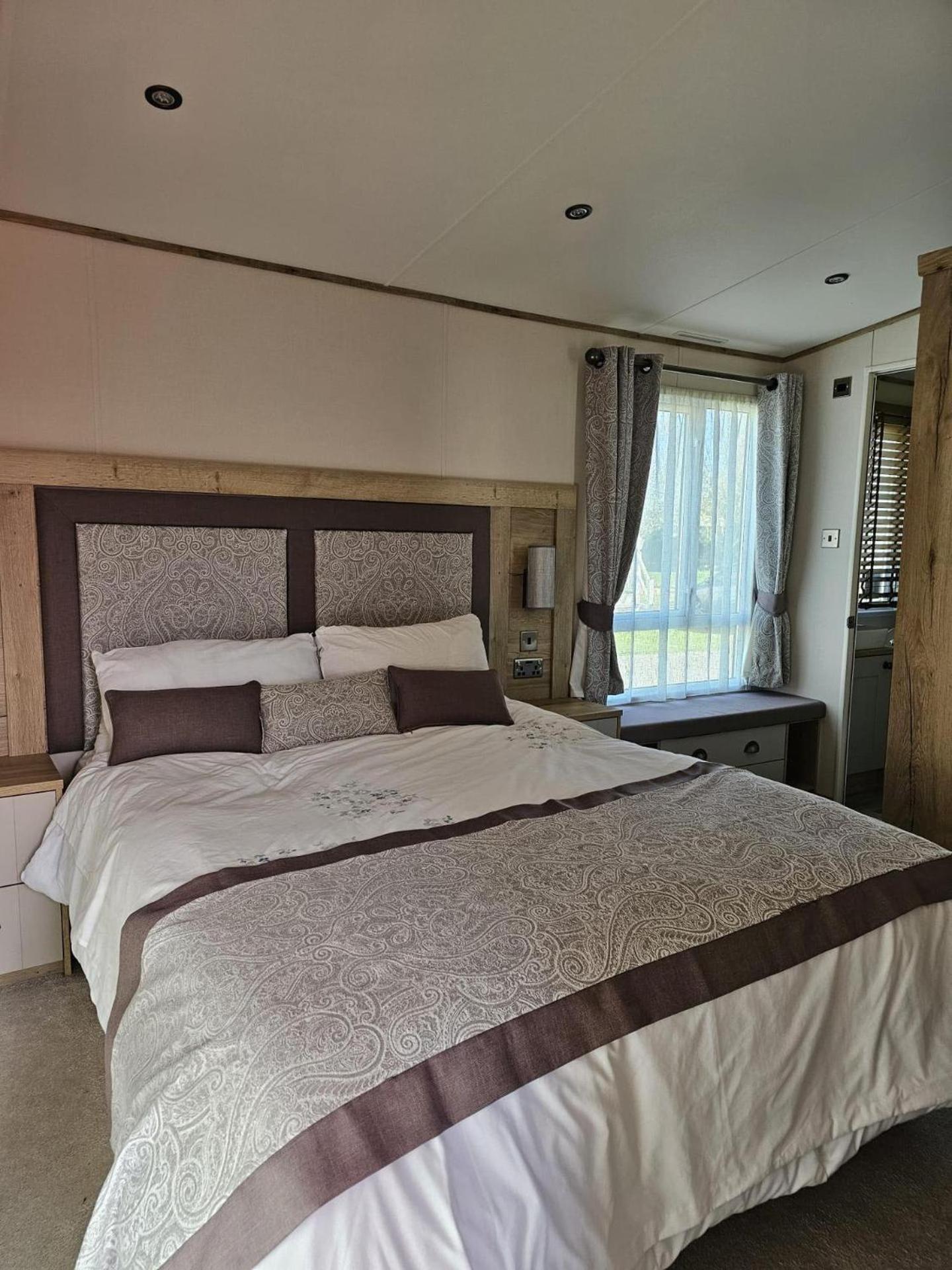 Premium 2 Bedroom Caravan With Free Wifi 亨斯坦顿 外观 照片